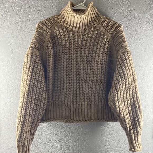 H&M Chunky Knit Turtleneck Boxy Sweater - Picture 7 of 16